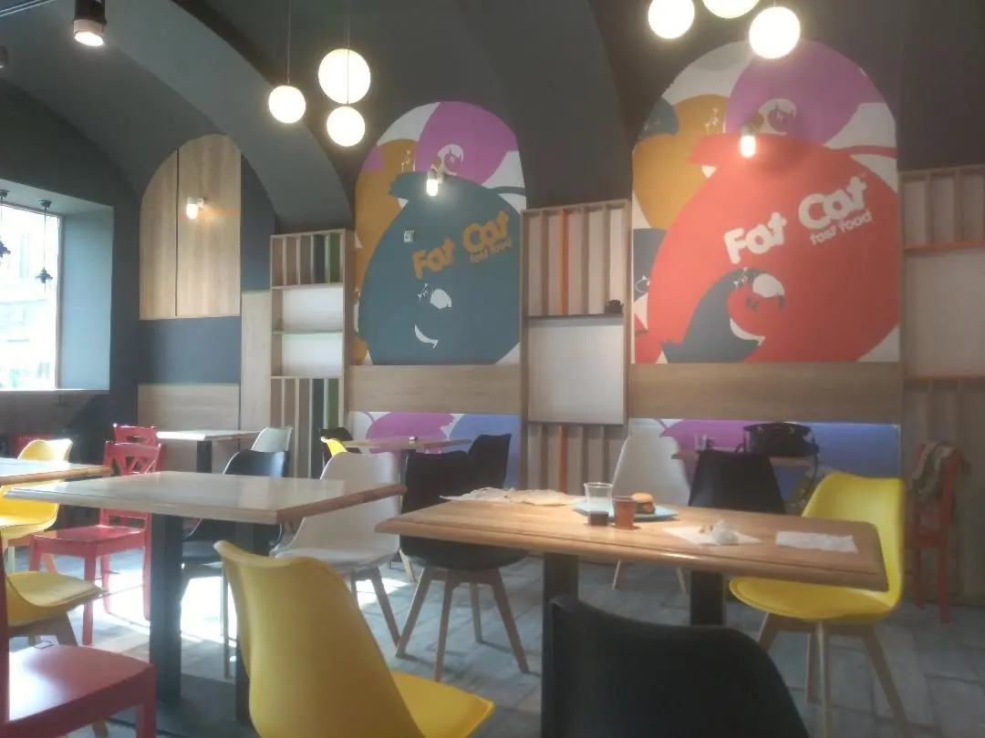 Mobilier comercial pentru un restaurant